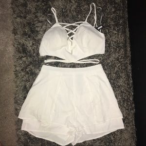 White crop top set